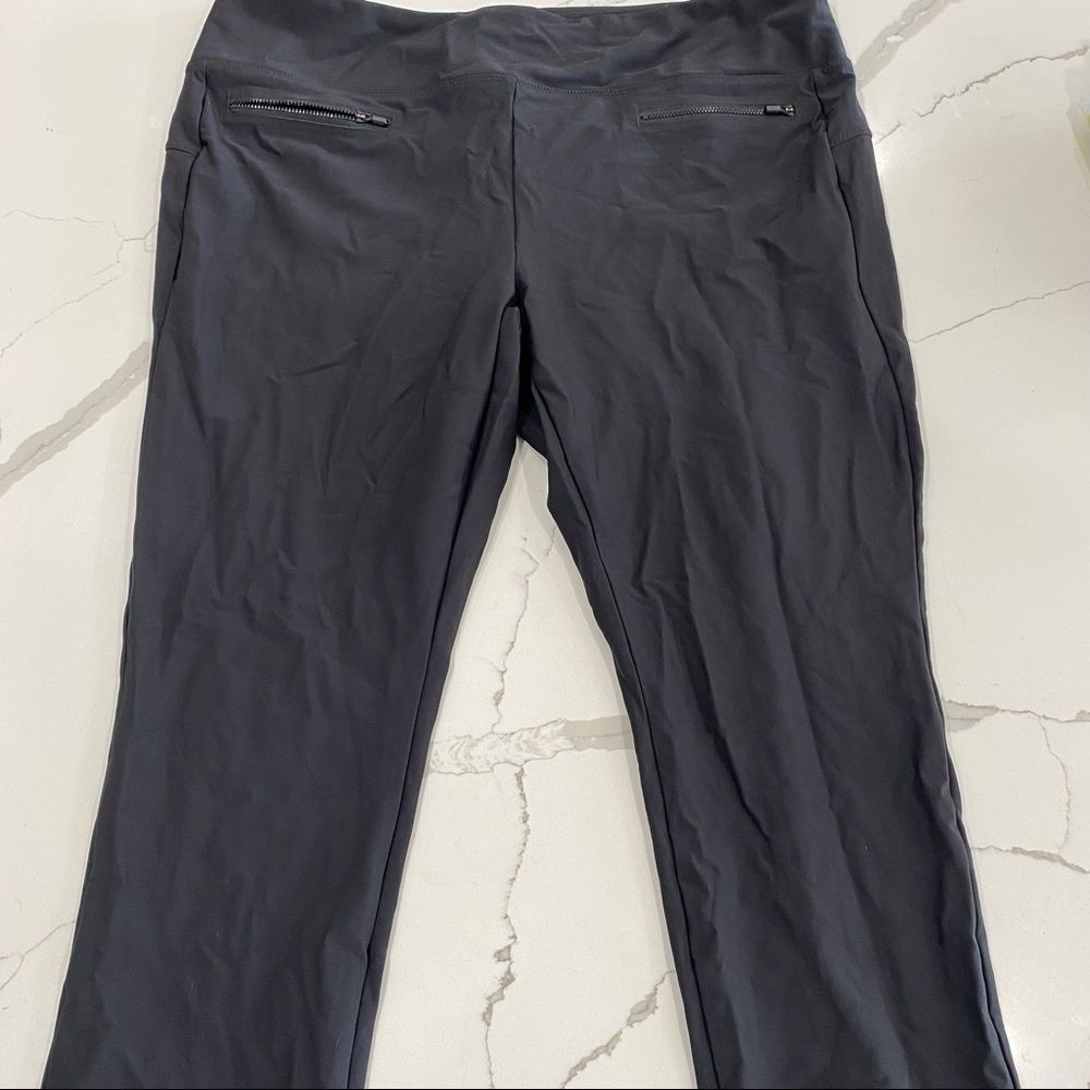 Athleta Cropped Leggings